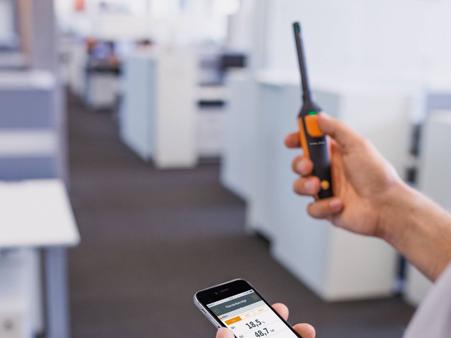Thermometers operated by smartphone