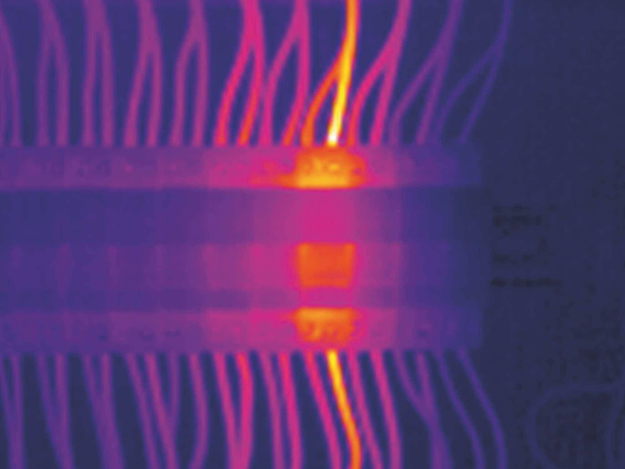 testo 872: Smart thermography with the highest quality images.